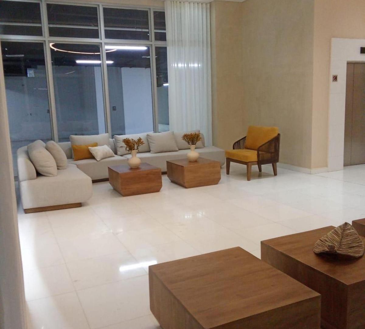 Aparta Fantastique Apartment
